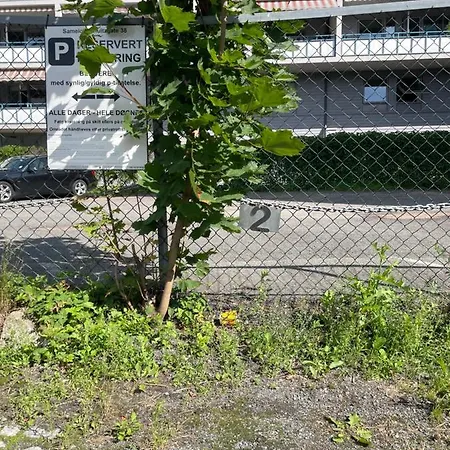 Appartamento Lovely With Fireplace & Parking@city Center