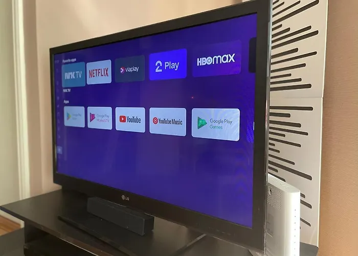 Lovely With Fireplace & Parking@city Center Drammen