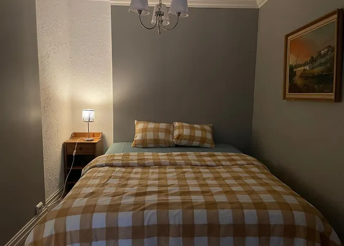 Lovely With Fireplace & Parking@city Center Drammen